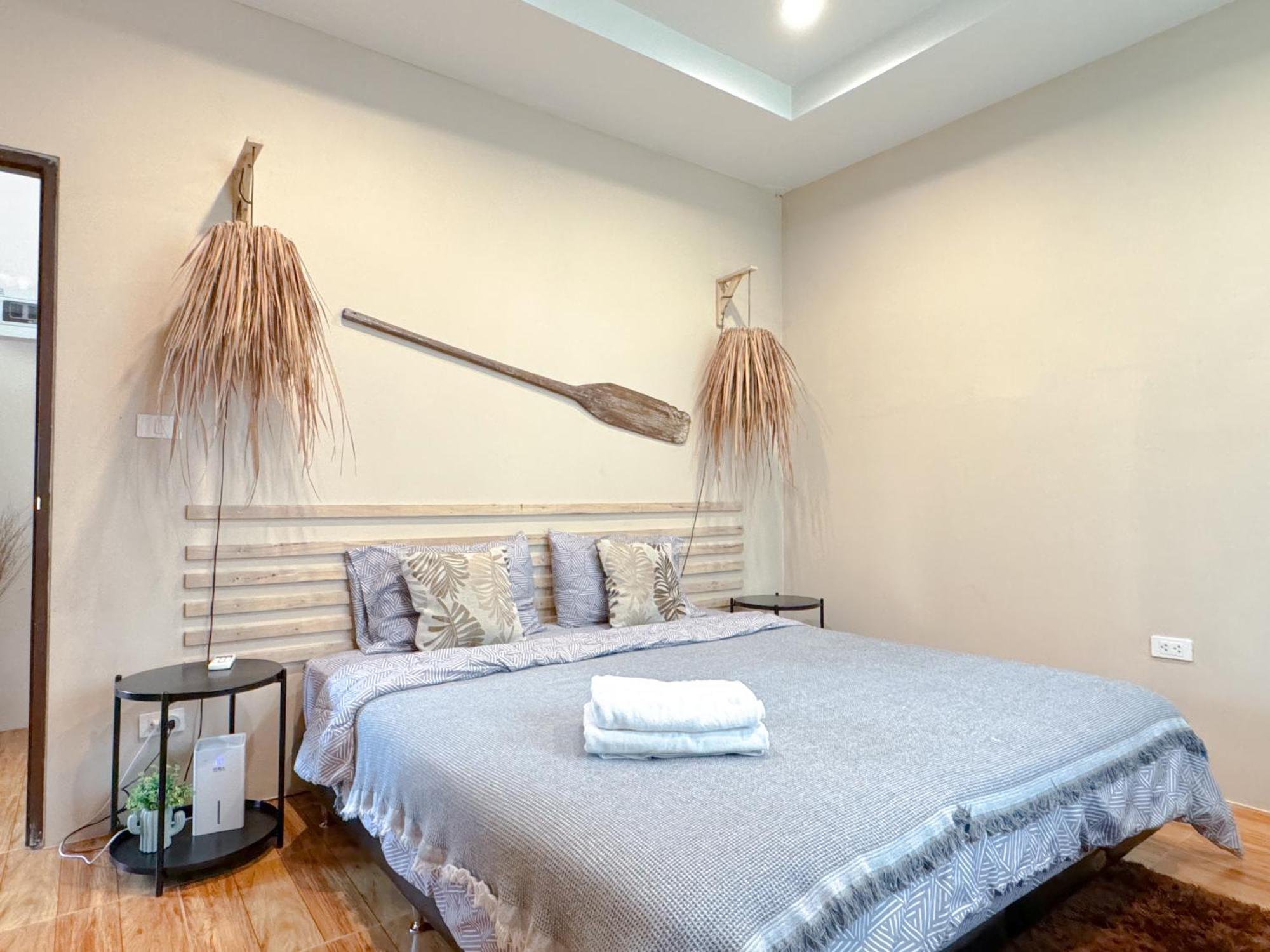 Sea Dreamer Beachfront Apartments Phuket Exterior photo