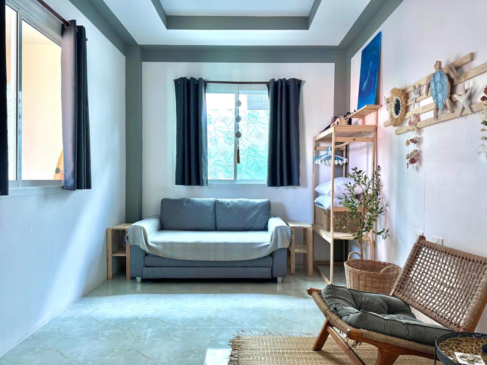 Sea Dreamer Beachfront Apartments Phuket Exterior photo